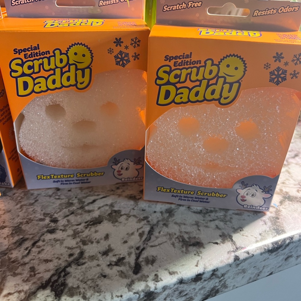 Scrub 😀Daddy - Picture 4 of 7
